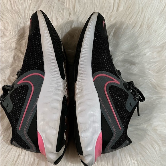 Nike Renew black/pink CT1430-092 kids sz US 4.5Y - Picture 4 of 7